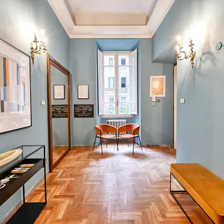 Elegant Oasis Among The Vatican And Via Del Corso